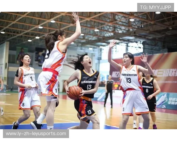 全球精英云集：篮球冠军争夺战如火如荼，全球篮球冠军是谁